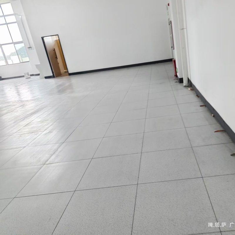 <b>直铺防静电瓷砖施工、</b>
