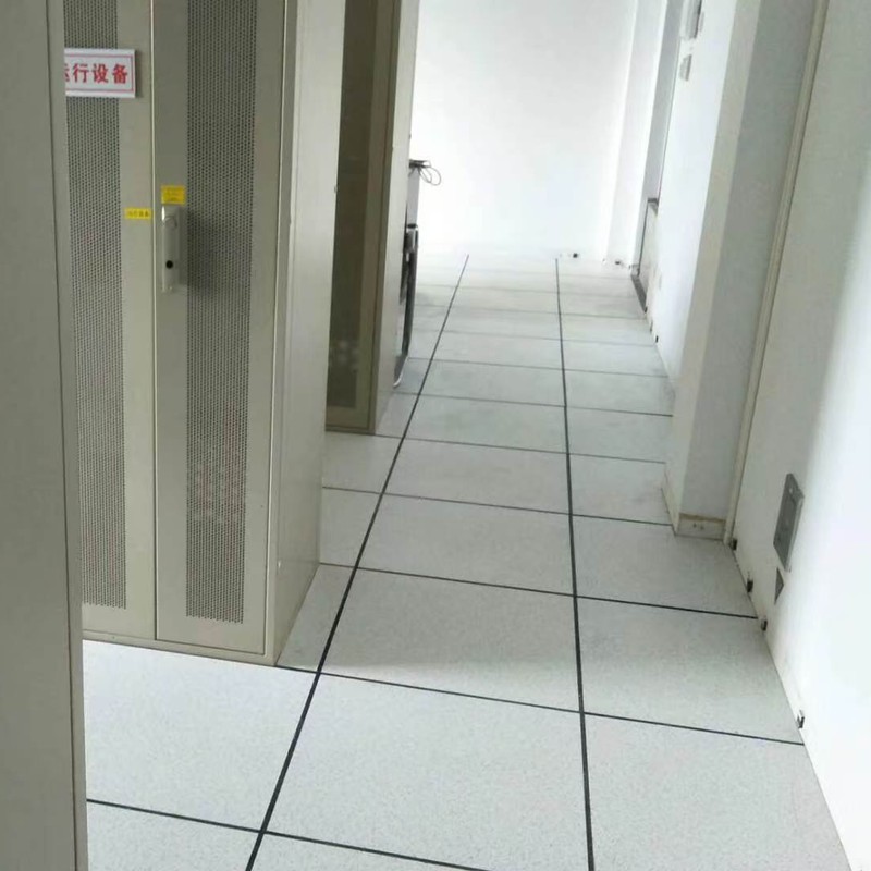  防静电地板包工包料‑机房地板施工实拍